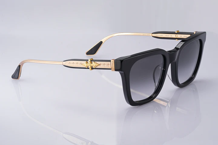 Esmont Eyewear at Couture Optique